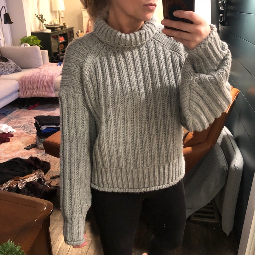 H&M Chunky Sweater - NWT